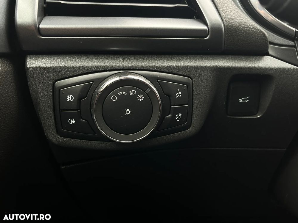 Ford Mondeo - 21