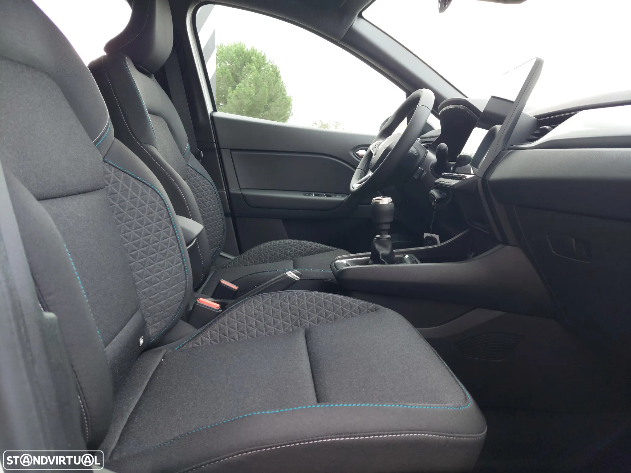 Renault Captur 1.0 TCe Equilibre Bi-Fuel - 10