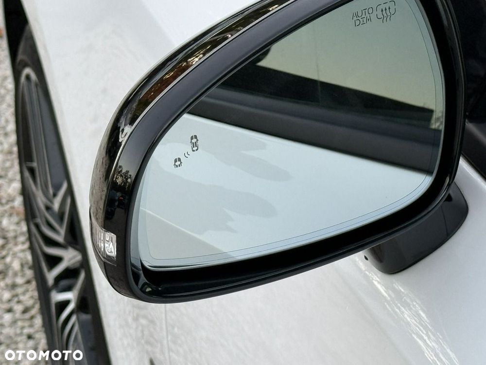 Kia Stinger - 27