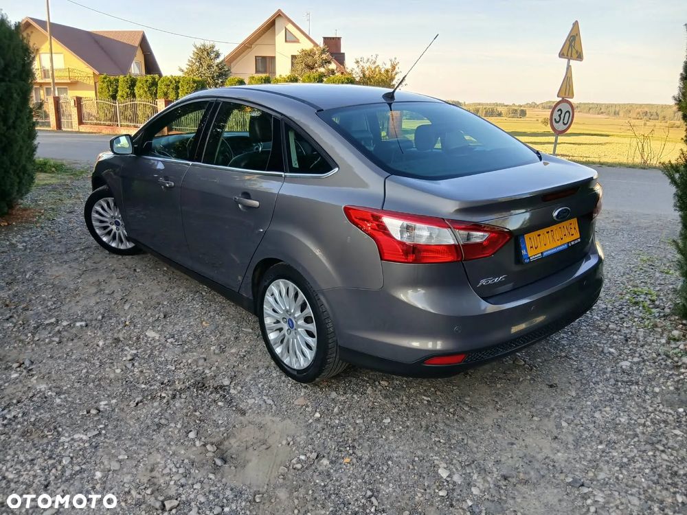 Ford Focus 2011 photo 4