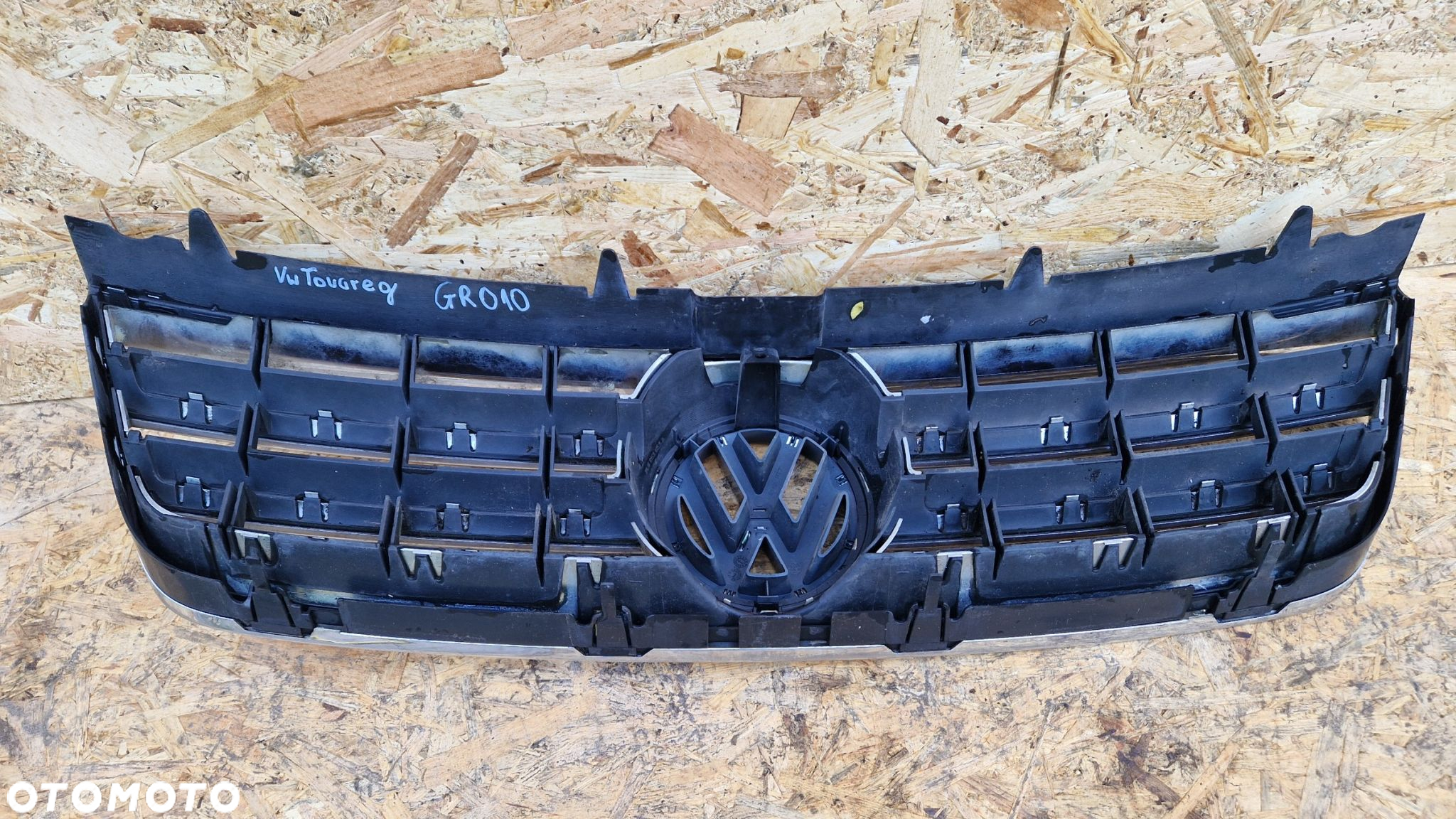 VW TOUAREG ATRAPA GRILL ZDERZAKA PRZÓD 7L6853651A - 3