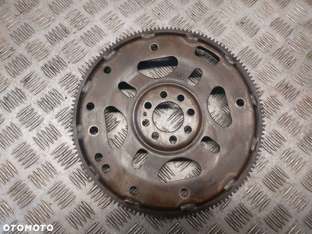 WIENIEC KOŁA ZAMACHOWEGO CHRYSLER  GRAND VOYAGER IV LIFT 3.3 V6 - 2
