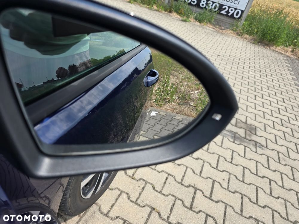 Volkswagen Golf 2.0 TDI SCR DSG IQ.DRIVE - 19