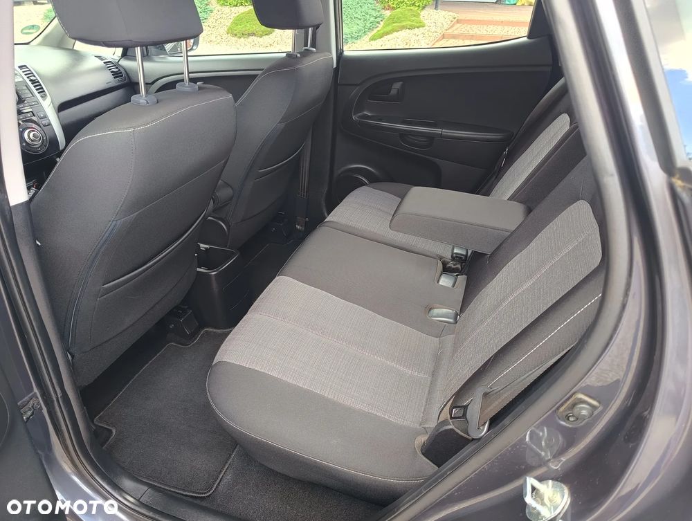 Kia Venga 1.4 CVVT Business Line - 14