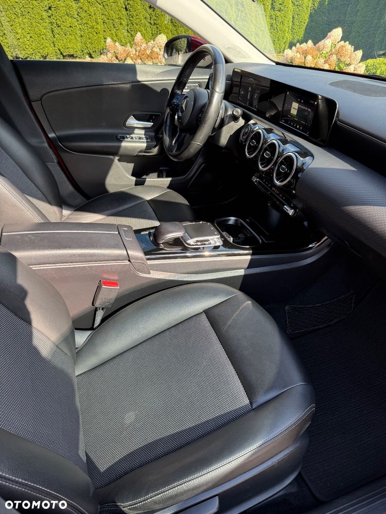 Mercedes-Benz CLA 180 d 7G-DCT Progressive - 36