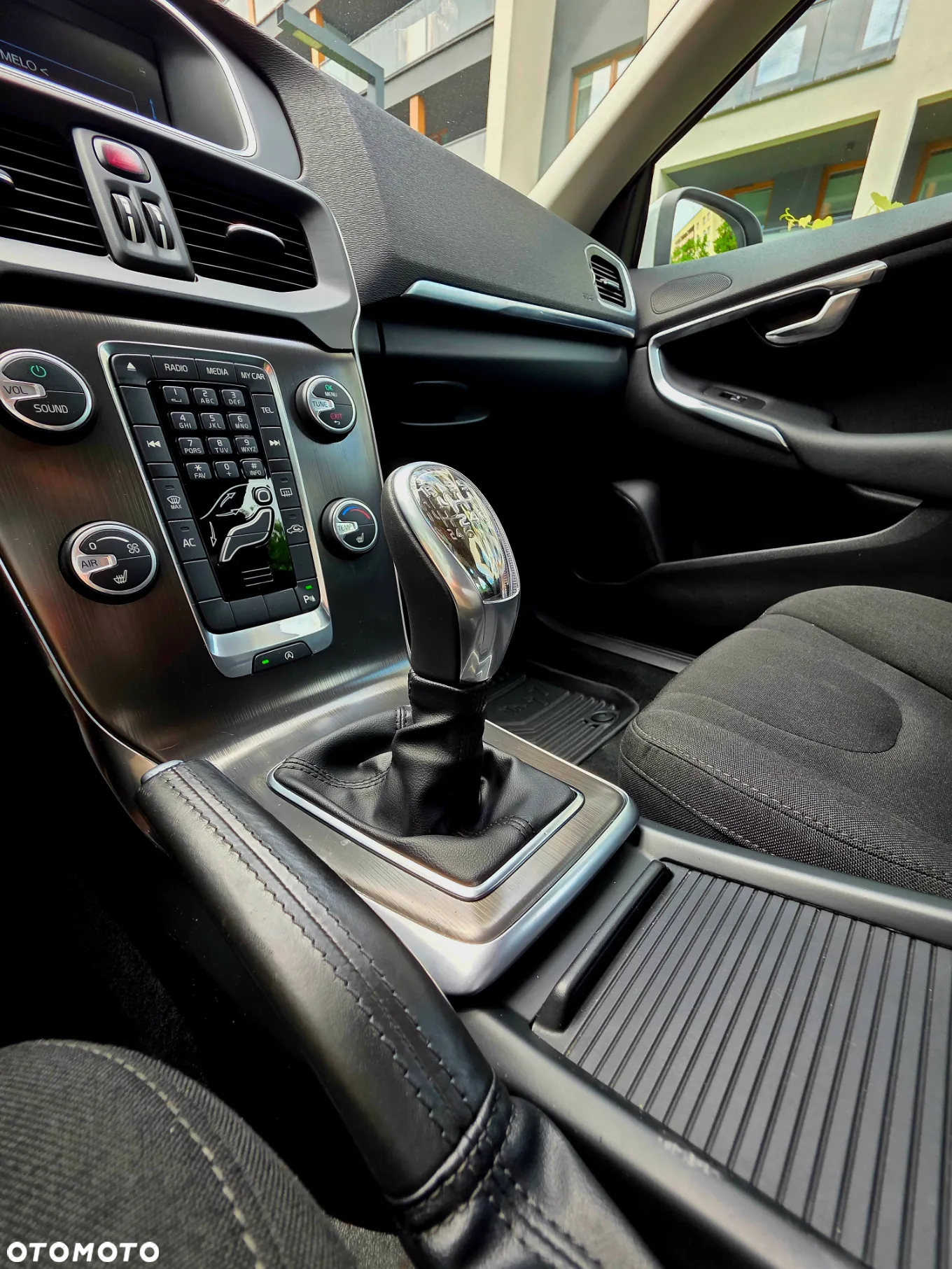 Volvo V40 D2 R-Design Summum - 12
