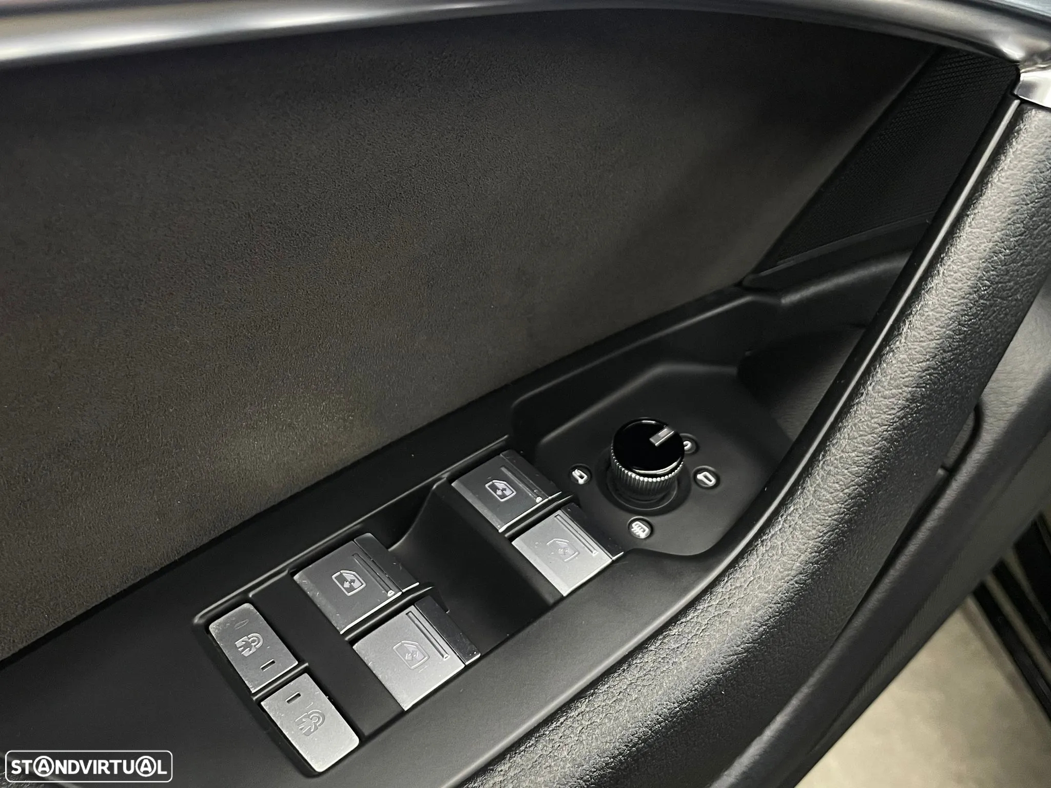 Audi A6 Avant 40 TDI quattro S tronic S line - 40
