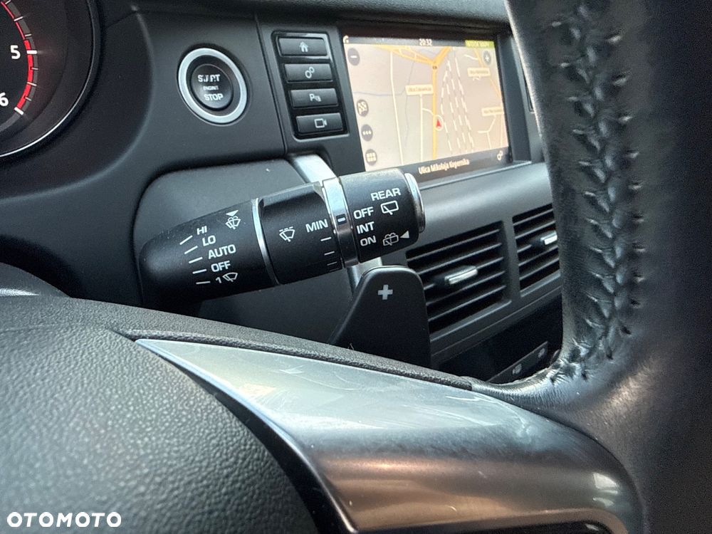 Land Rover Discovery Sport 2.0 D180 HSE - 31