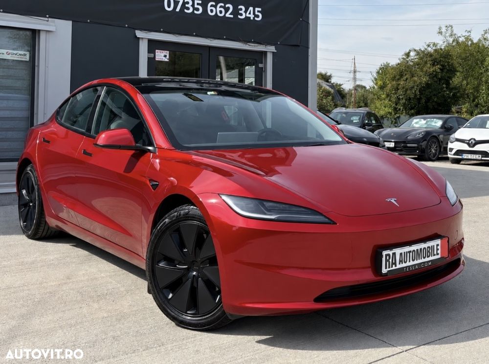 TESLA Model 3