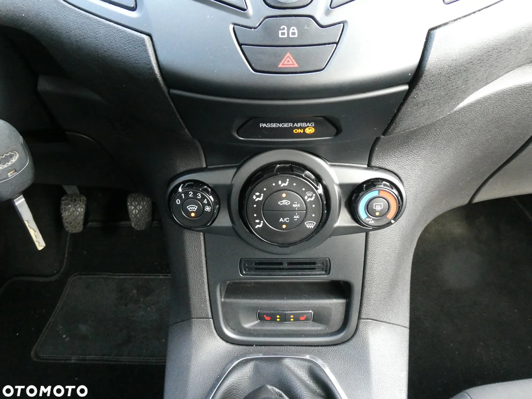 Ford Fiesta 1.0 EcoBoost Start-Stop SYNC Edition - 12