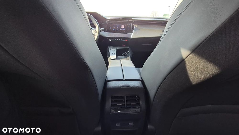 Peugeot 308 BlueHDi 130 EAT8 Allure Pack - 22