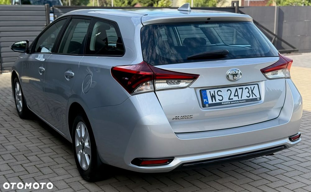 Toyota Auris 1.4 D-4D Dynamic - 7