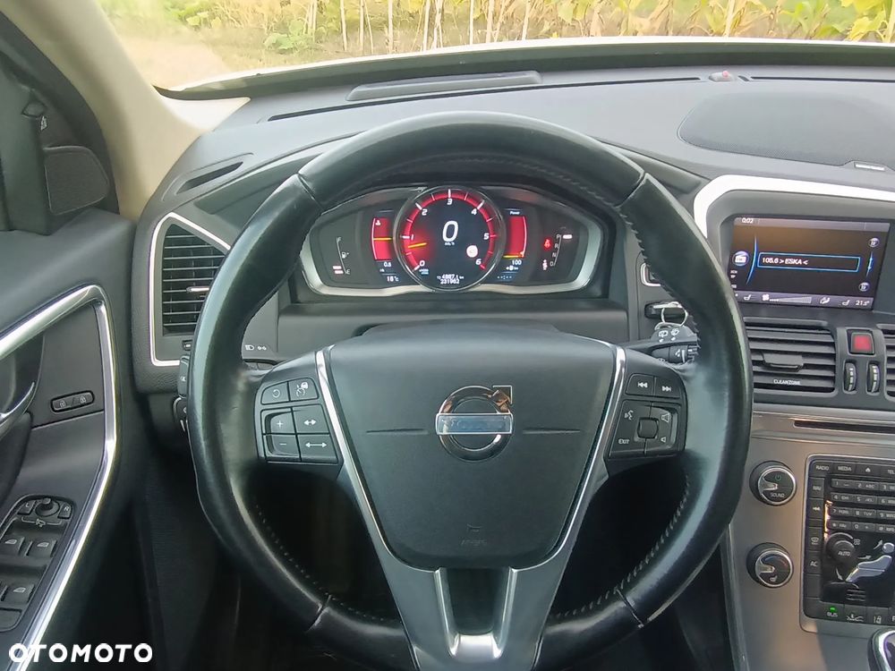 Volvo XC 60 D5 AWD Summum - 21