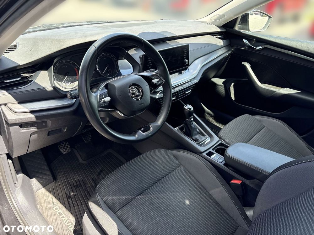 Skoda Octavia 1.5 TSI ACT Ambition - 9