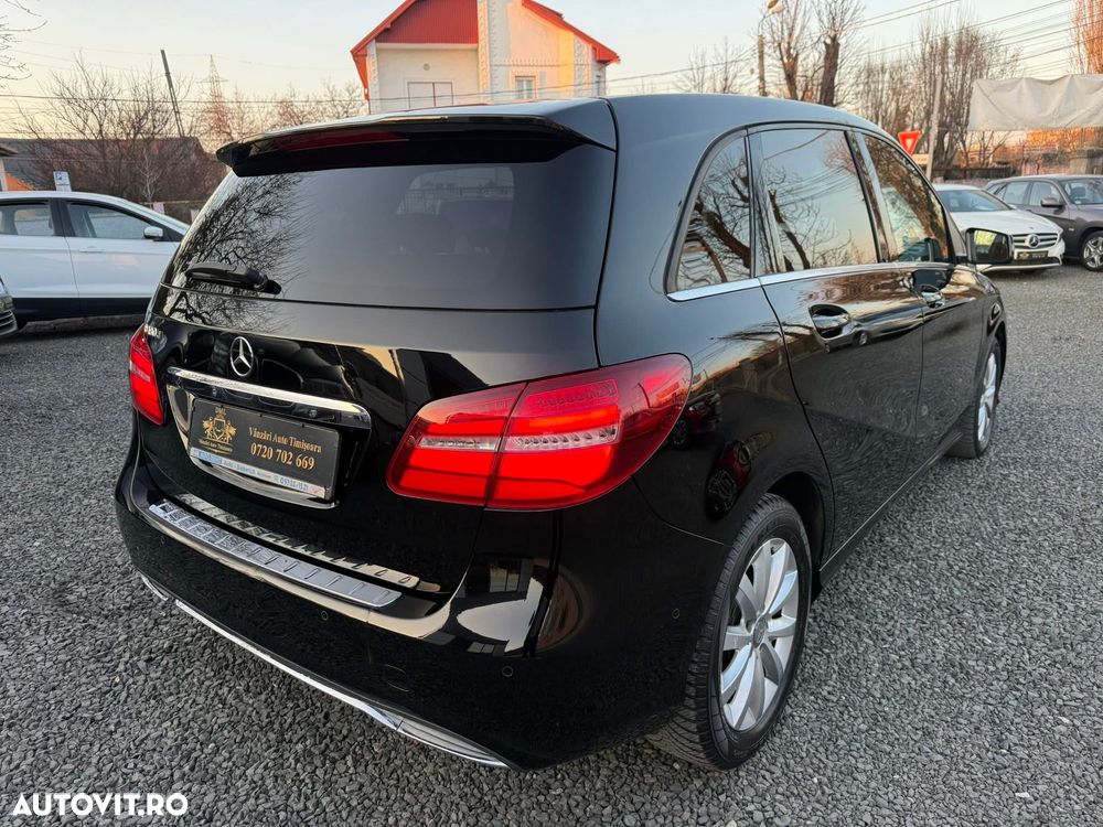 Mercedes-Benz B 180 d 7G-DCT - 17