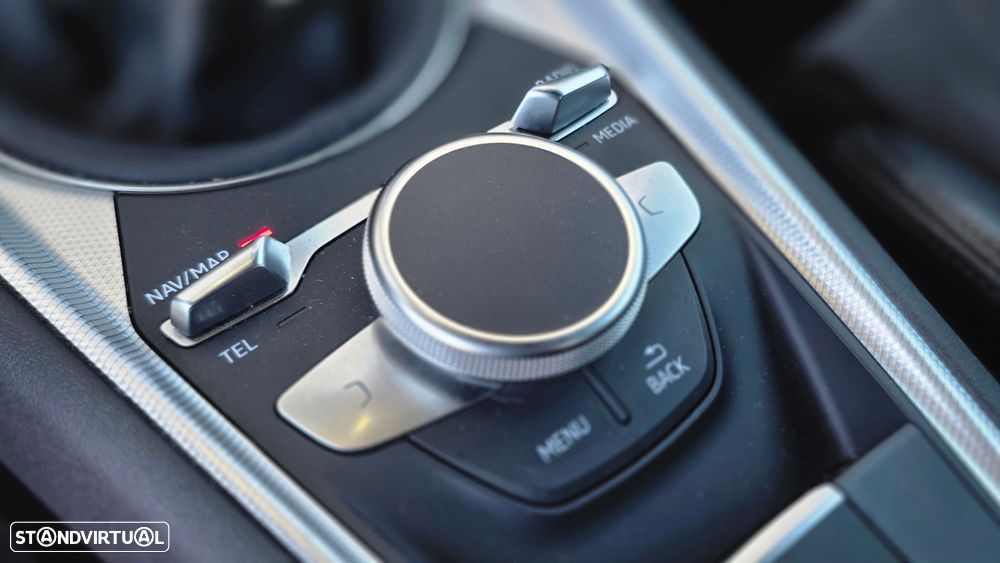 Audi TT Coupé 2.0 TDI S-line - 33