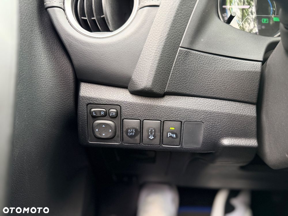 Toyota Auris Hybrid 135 Premium - 26