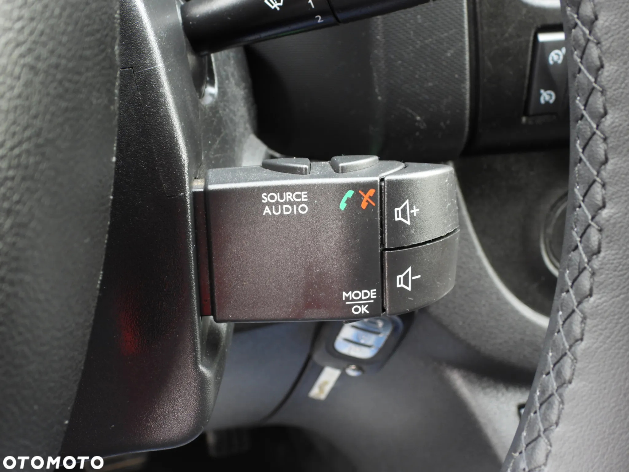 Renault TRAFIC  FURGON CHŁODNIA 0*C TEMPOMAT LEDY KLIMATYZACJA 120KM [ 895067 ] - 32
