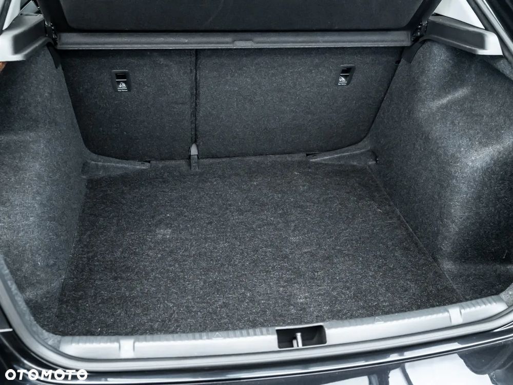 Skoda RAPID 1.0 TSI Ambition - 29