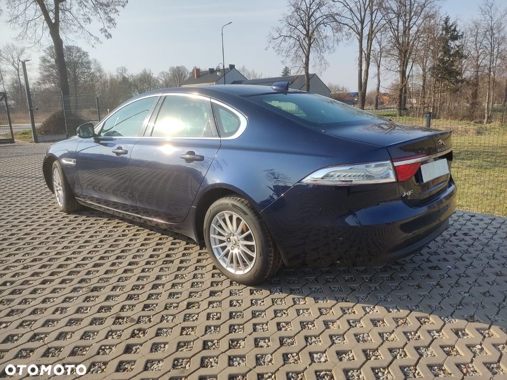 Jaguar XF E-Performance Prestige - 4
