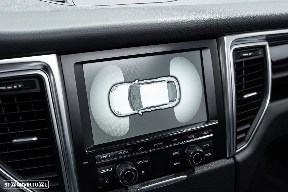 Porsche Macan S - 33