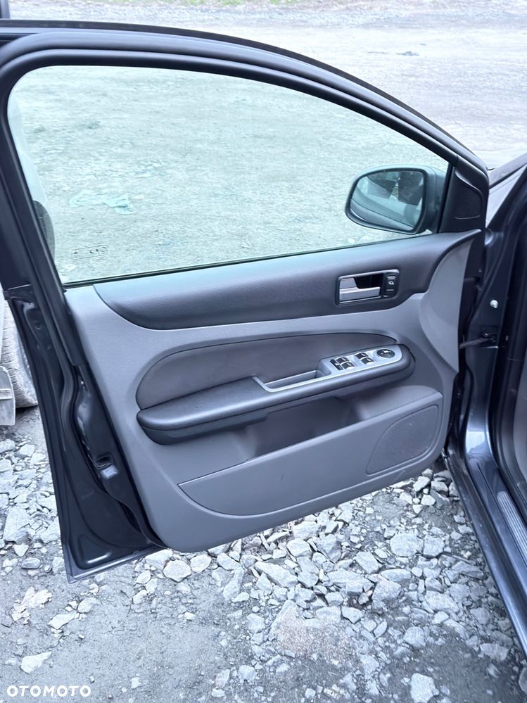 Ford Focus - 6