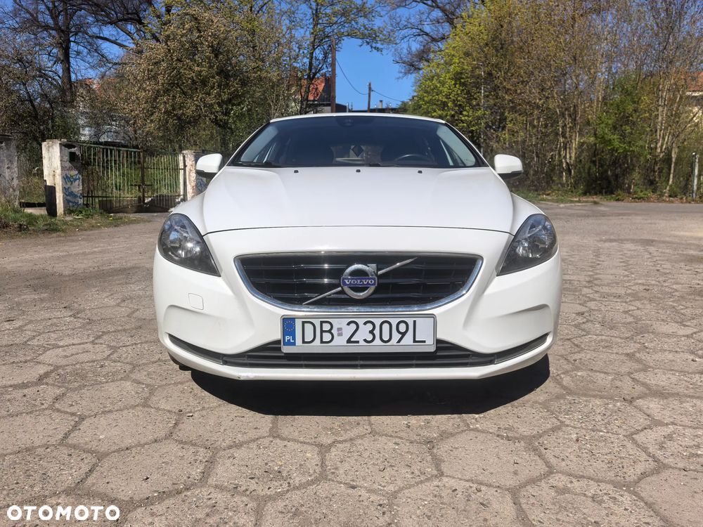 Volvo V40 D2 - 14