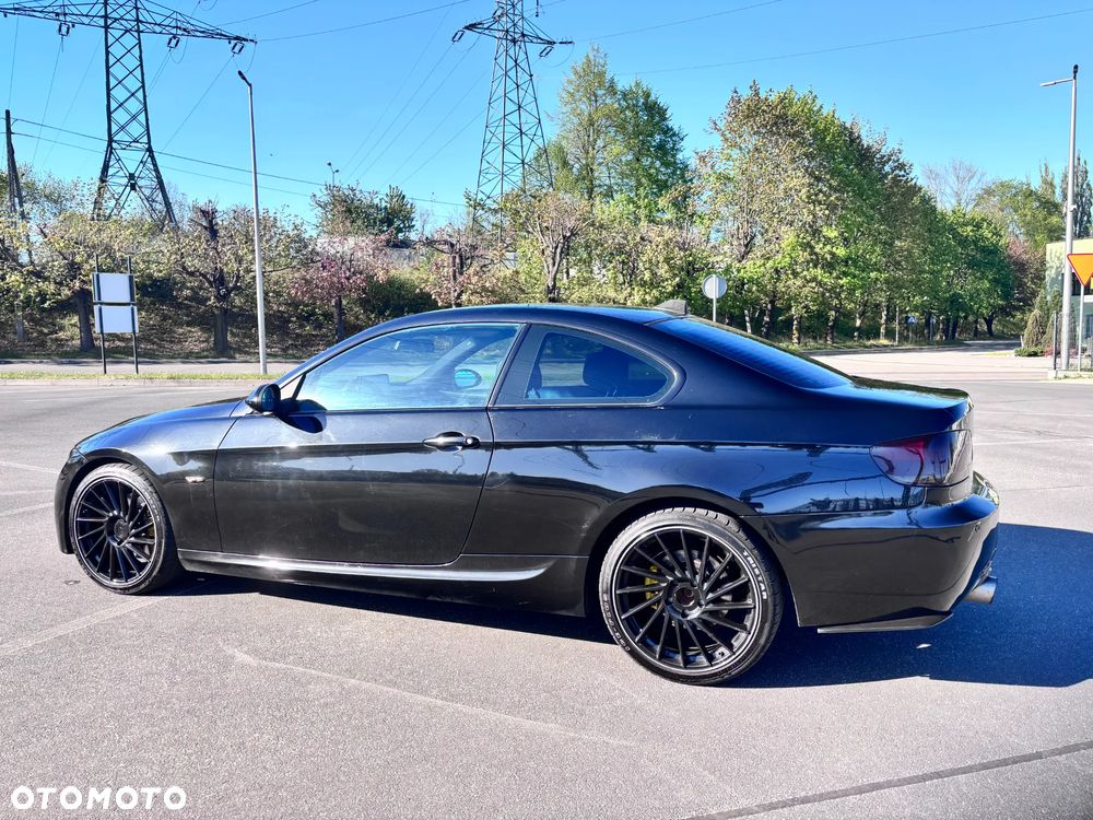 BMW Seria 3 325i - 5