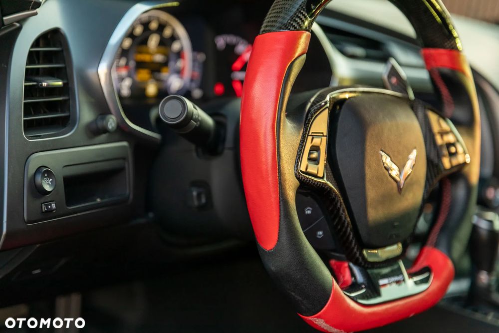 Chevrolet Corvette - 30