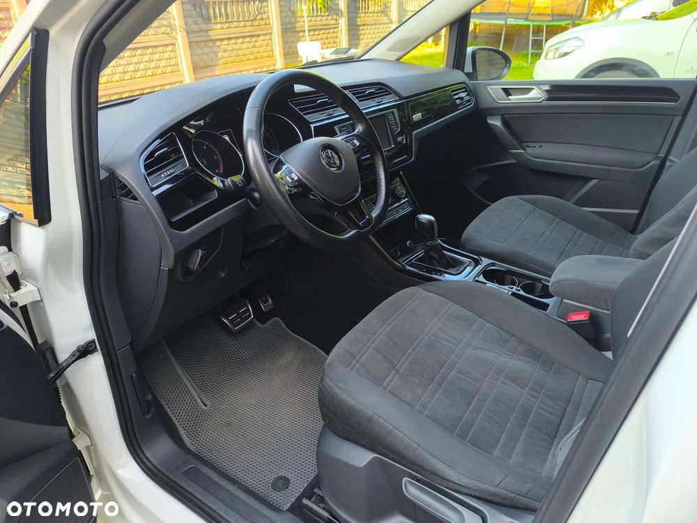 Volkswagen Touran 2.0 TDI BMT Comfortline DSG - 12