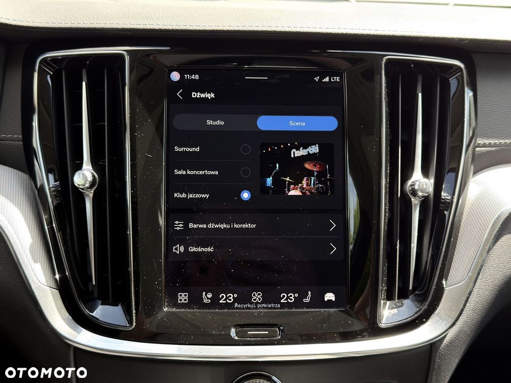 Volvo V60 Cross Country - 30