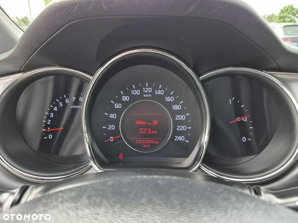 Kia Ceed - 36
