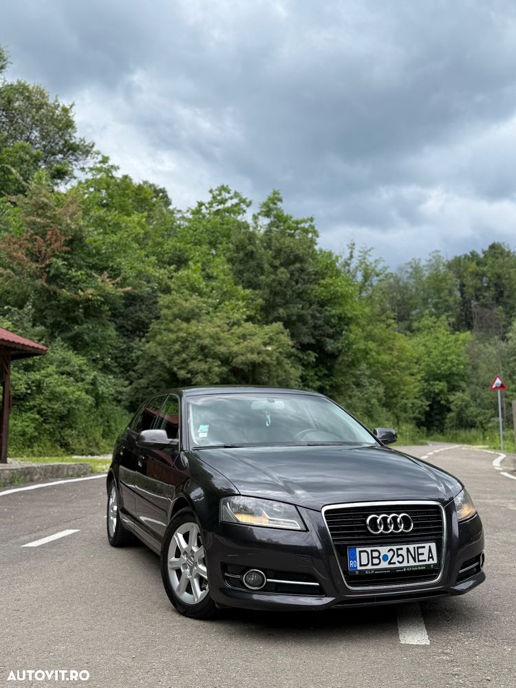 Audi A3 Sportback 2.0 TDI Ambiente - 2