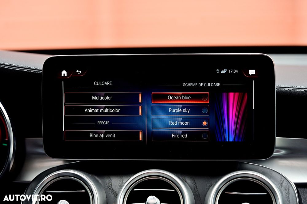 Mercedes-Benz GLC 300 e 4Matic 9G-TRONIC AMG Line Plus - 30