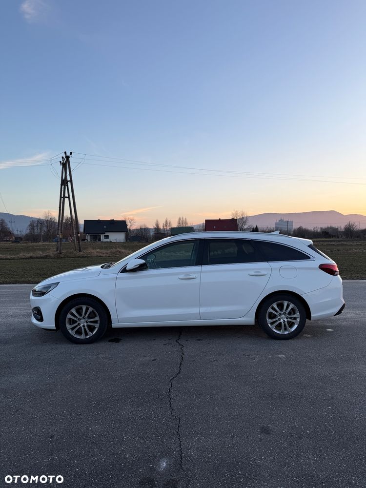 Hyundai i30 1.5 DPI Smart - 27