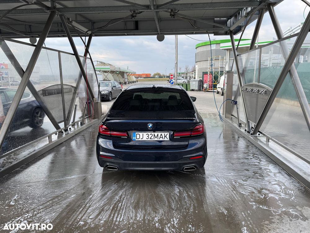 BMW Seria 5 520d xDrive AT - 11
