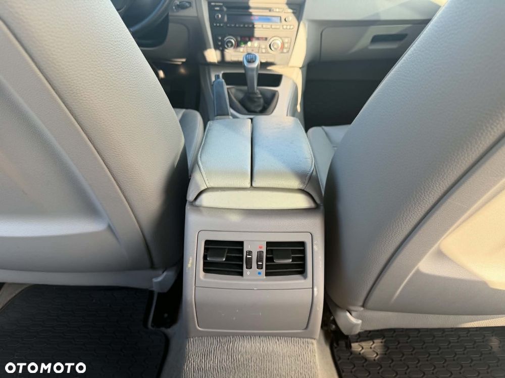 BMW Seria 3 320d DPF - 20