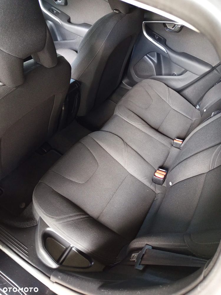 Volvo V40 D2 Kinetic - 2