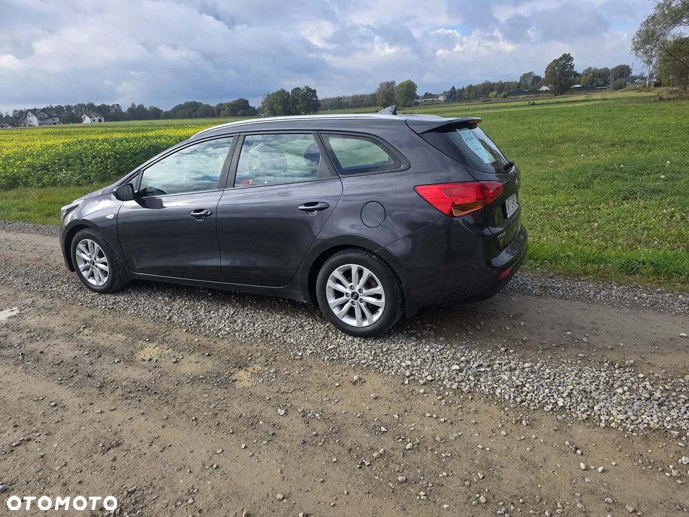 Kia Ceed - 5