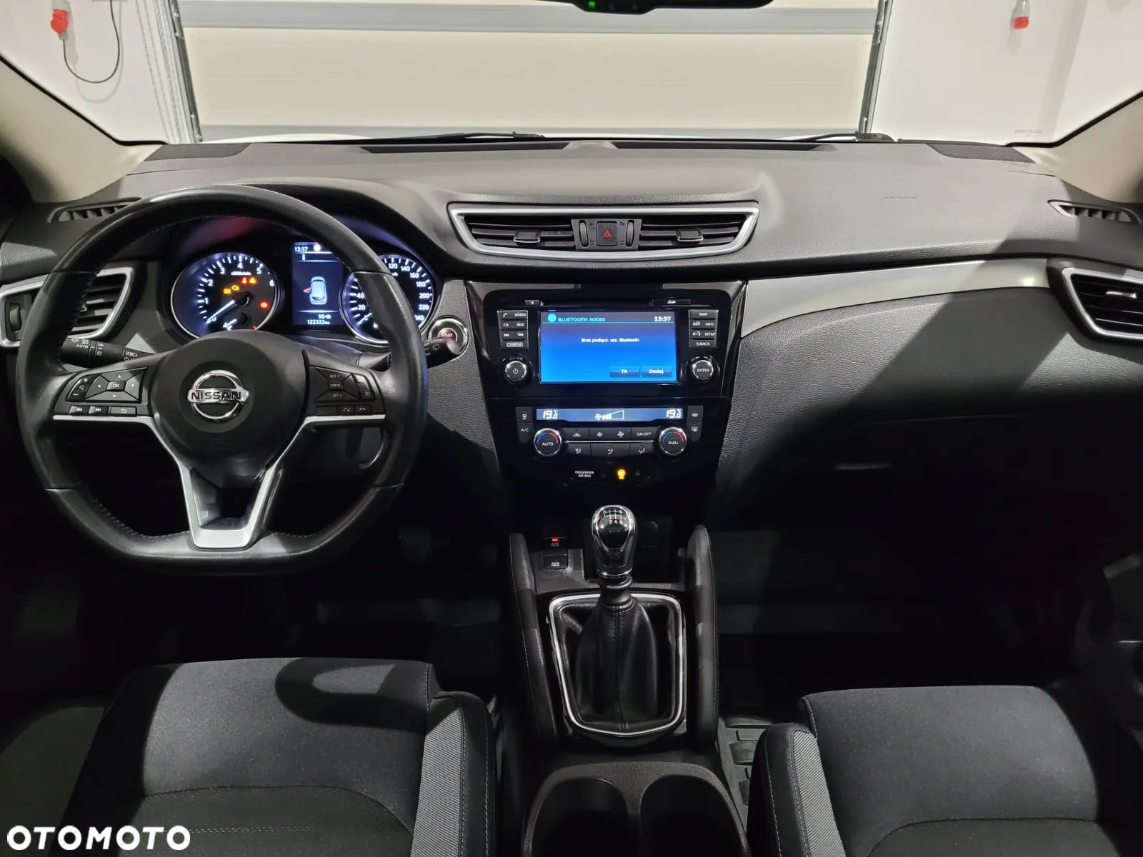 Nissan Qashqai 1.2 DIG-T N-Vision EU6 - 8