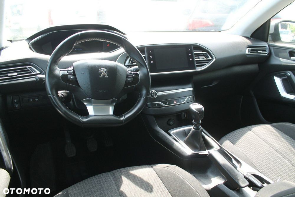 Peugeot 308 - 13