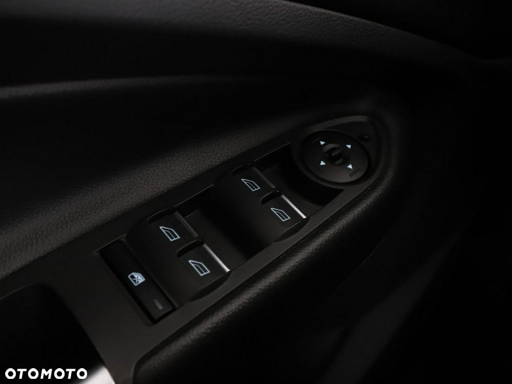 Ford Kuga 1.5 EcoBoost 2x4 Titanium - 31