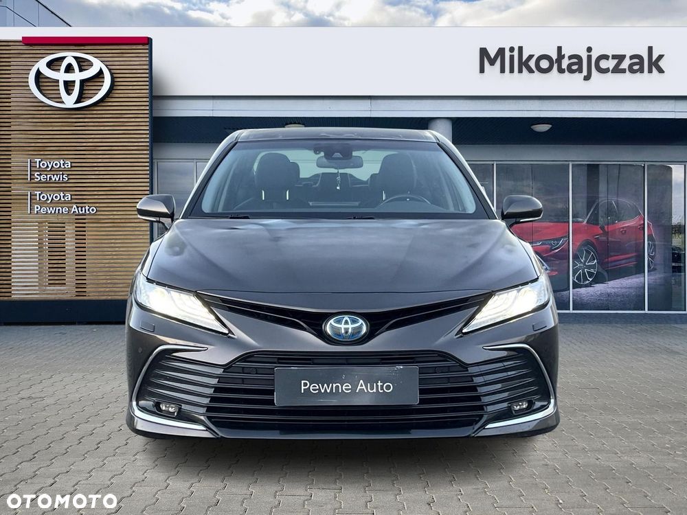 Toyota Camry 2.5 Hybrid Executive CVT - 8