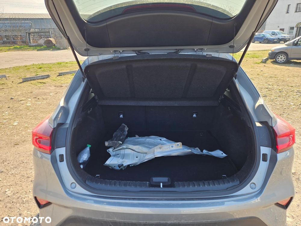 Kia XCeed 1.6 CRDi DCT7 LAUNCH EDITION - 11