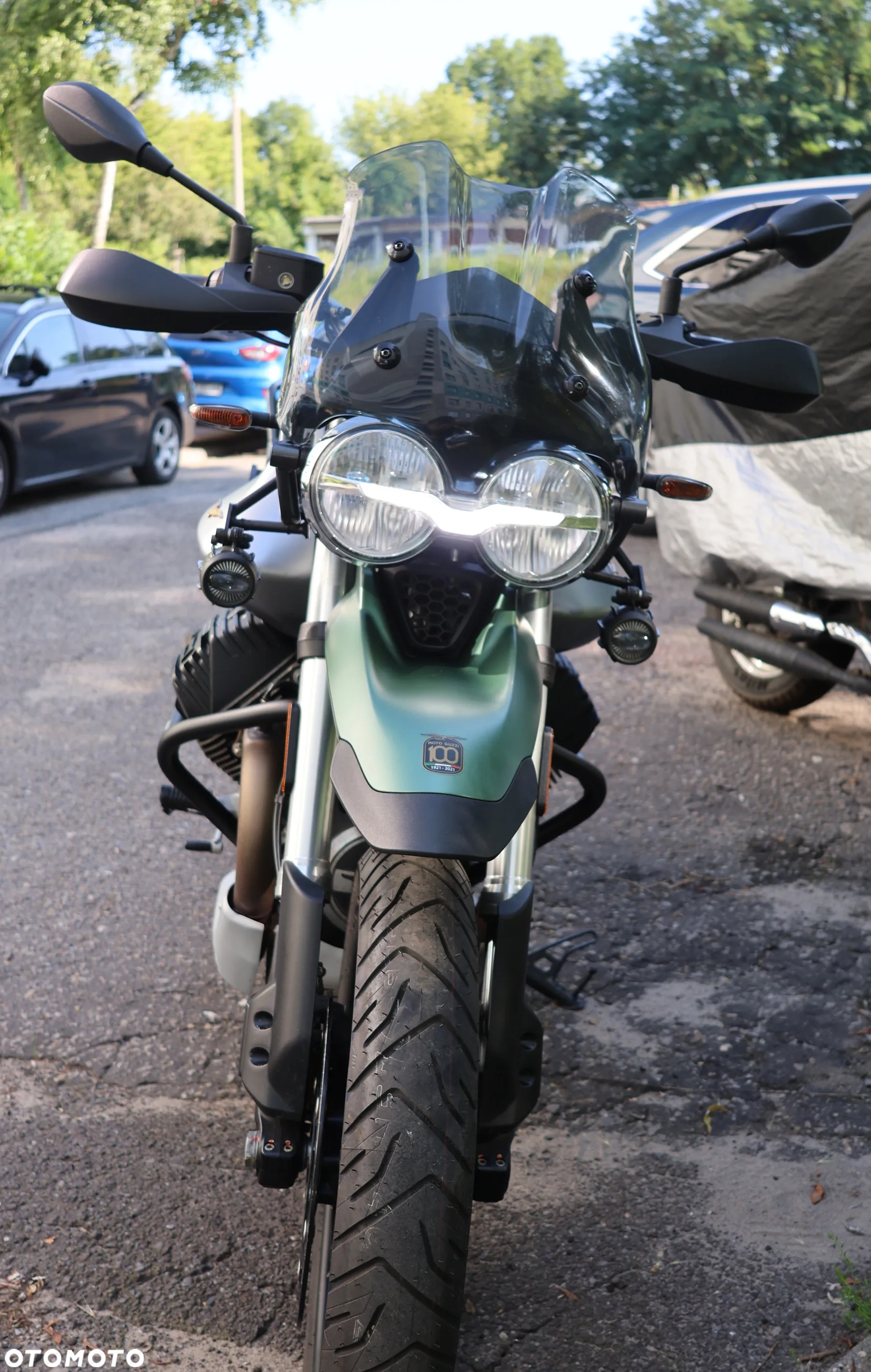 Moto Guzzi V85 - 6