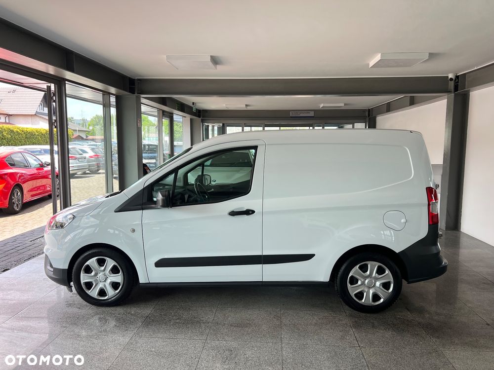 Ford Transit Courier - 9