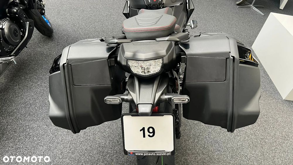 Suzuki GSX 1000 - 17