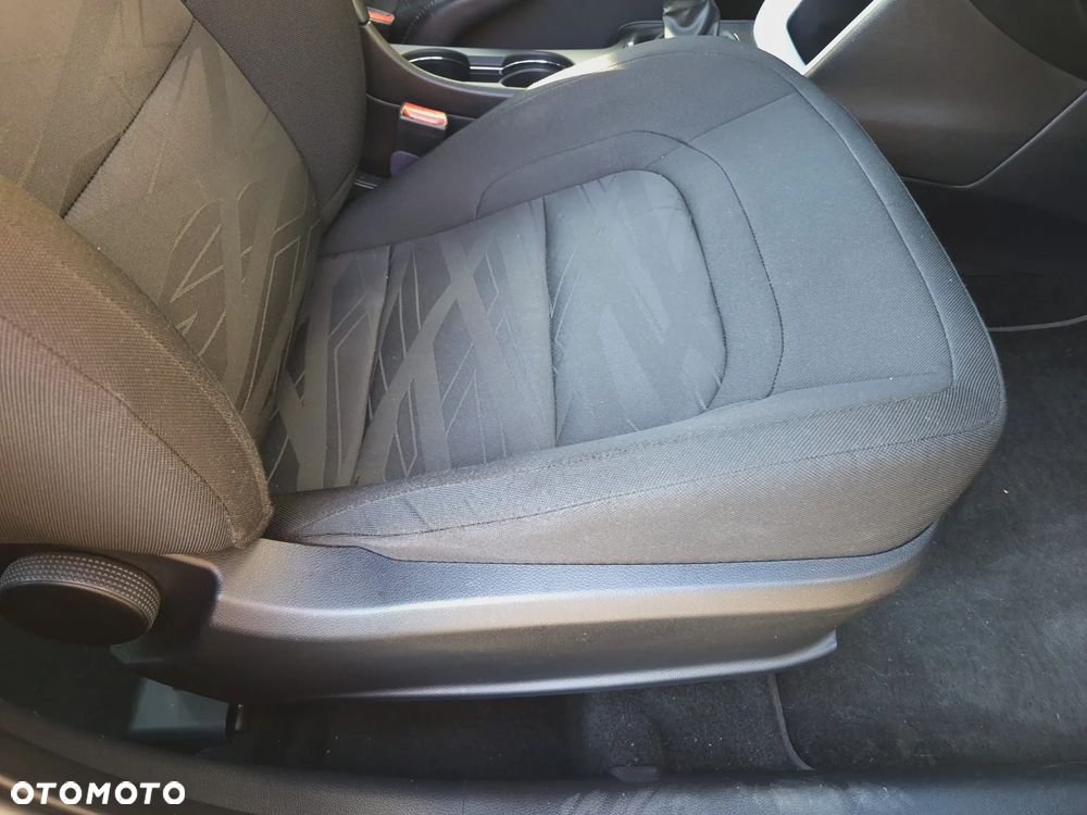 Kia Ceed 1.6 GDI Spirit - 34