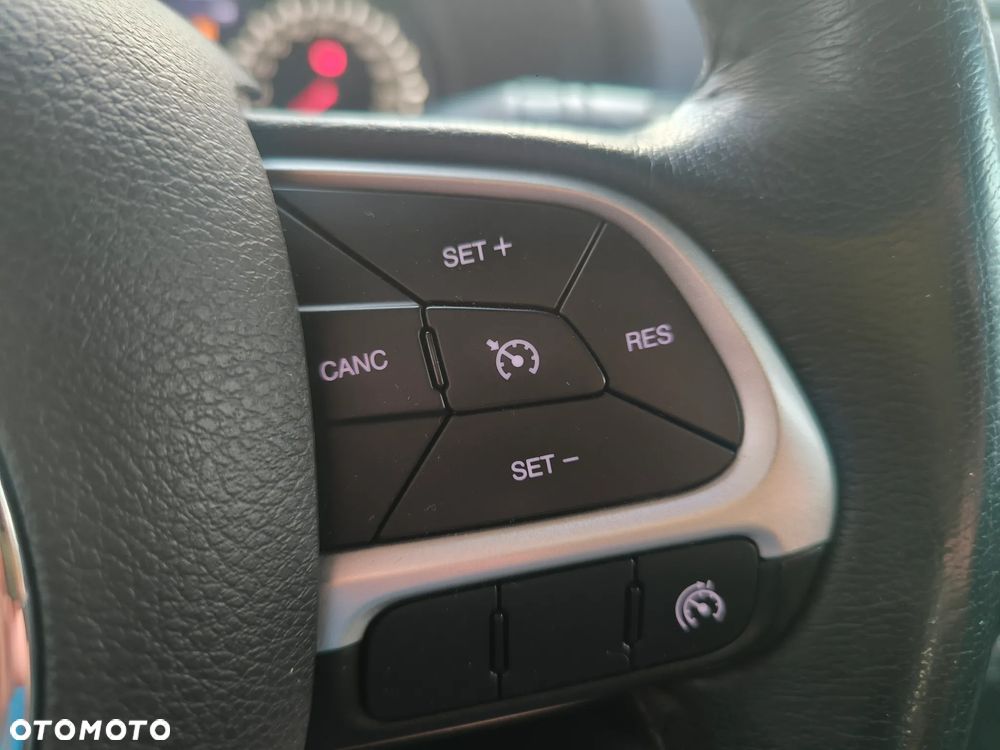 Jeep Renegade - 22