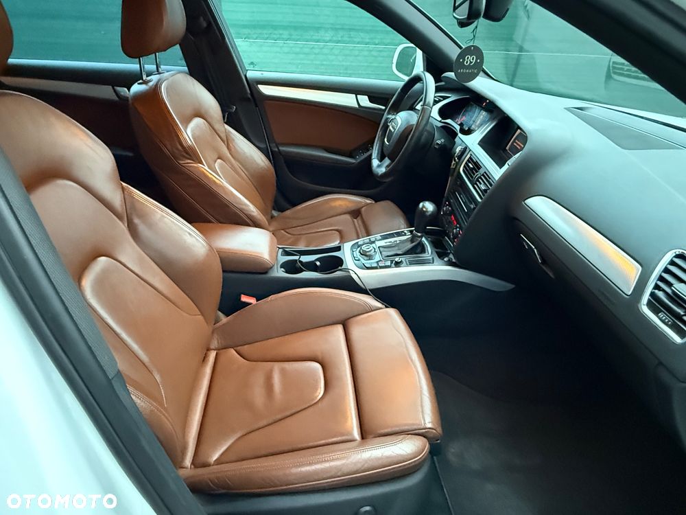 Audi A4 Avant 2.0 TDI Multitronic - 26